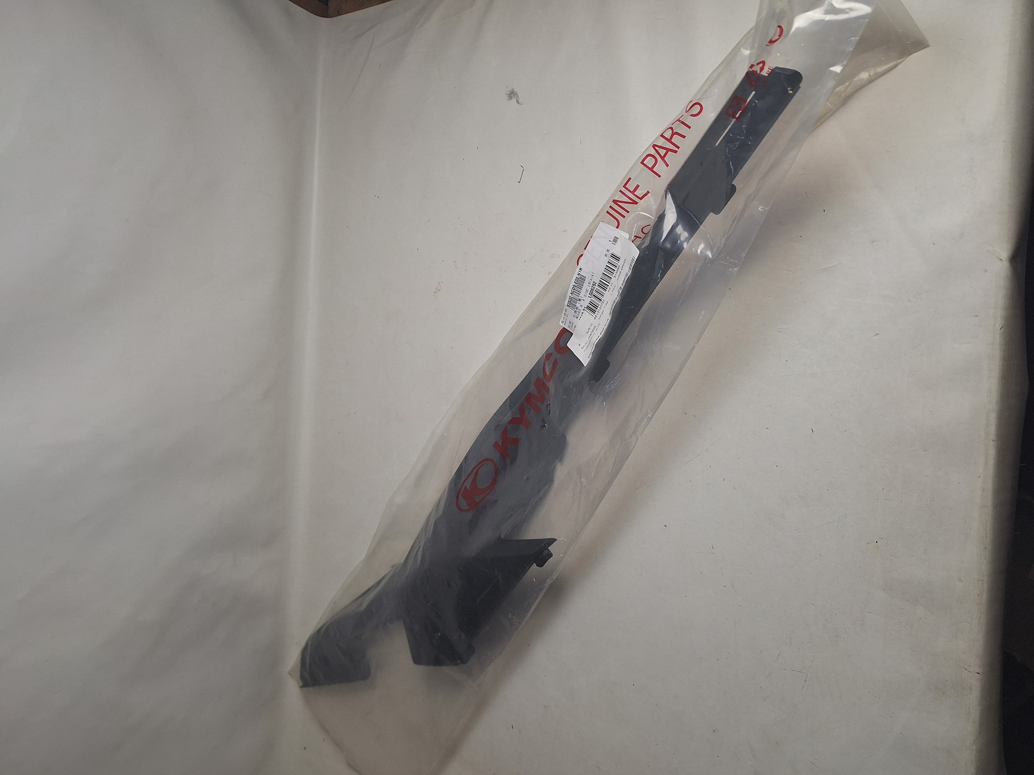 Picture of Kymco  DOWNTOWN350I ABS EUROIII  TRITTBRETTVERKLEIDUNG  83532-ACD5-E00-N1R